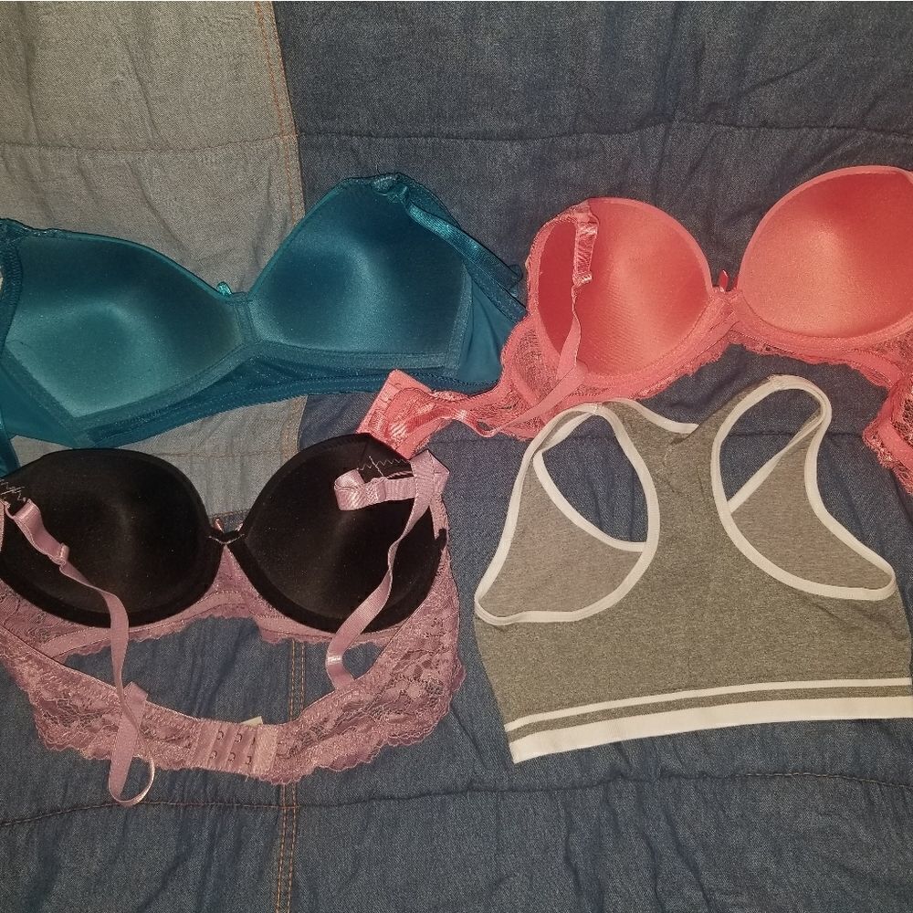 Random Bra bundle of 2 - Picture 13 of 16